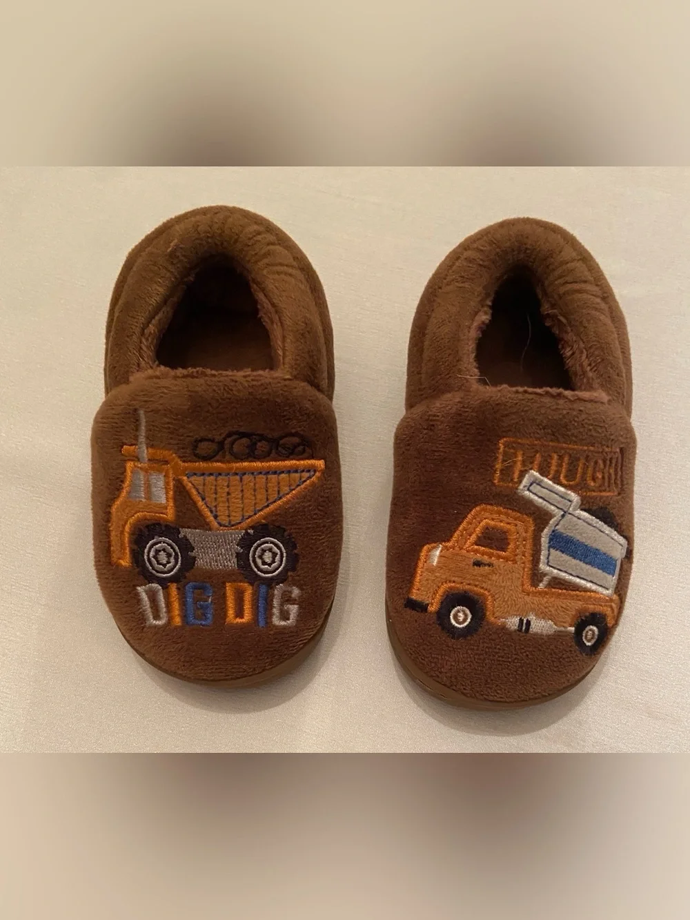 Kids Brown Construction Truck Slippers - Cozy Indoor Slip-Ons